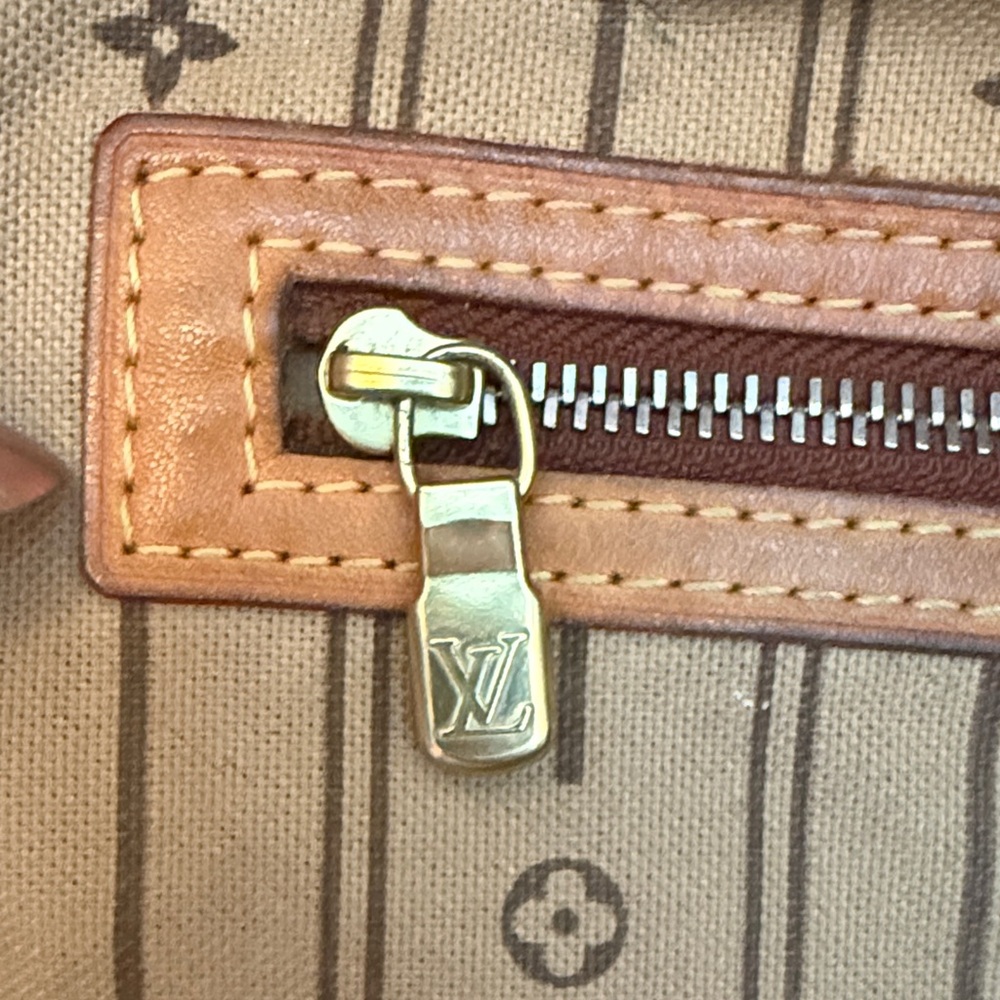 Louis Vuitton Classic Brown Monogram Tote - Picture 15 of 15